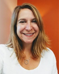 Nicole L'Huiller-Fenton